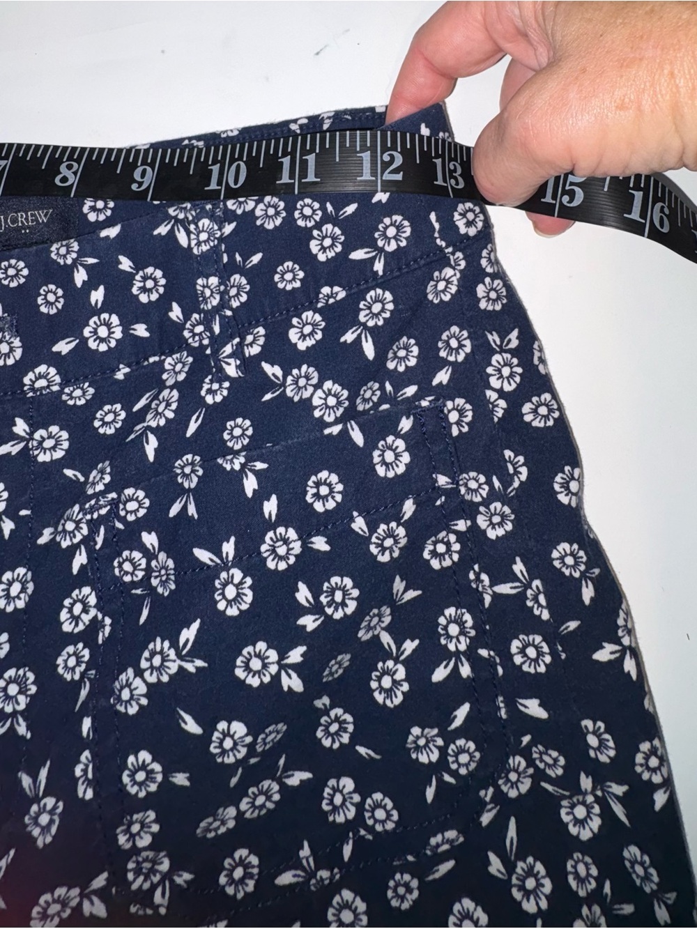 J.Crew Lizzie high-rise wide-leg pants navy blue white floral print size 24 - Picture 6 of 13